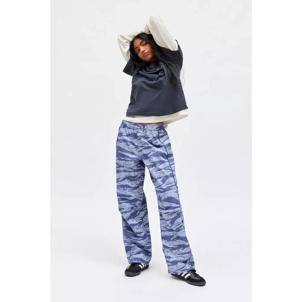 ✨BDG Jess Ripstop Straight Leg Track Sz Medium Pants✨